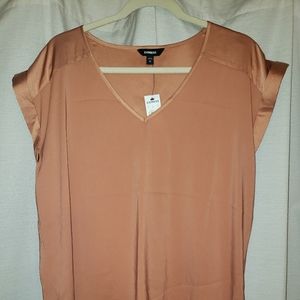 Peach, Express blouse